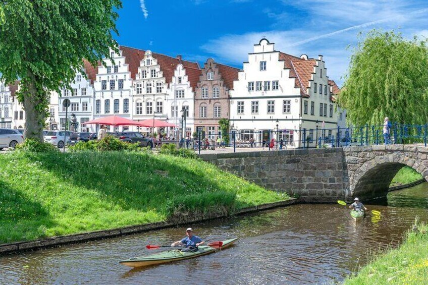 2 Hour Walking Tour of the Jewish History and the Best of Lubeck