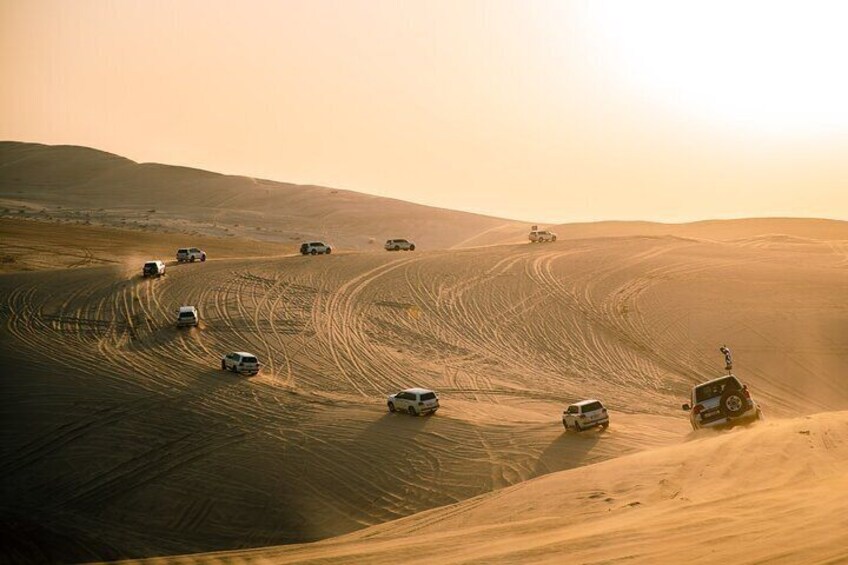 Quick to the Desert and Inland Sea Private Tour