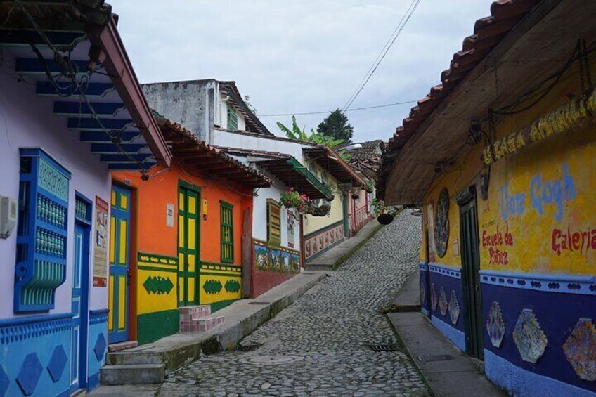 Discover Guatapé with Exclusivity
