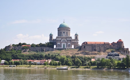 Full-Day Danube Bend Tour Including Lunch & River Cruise