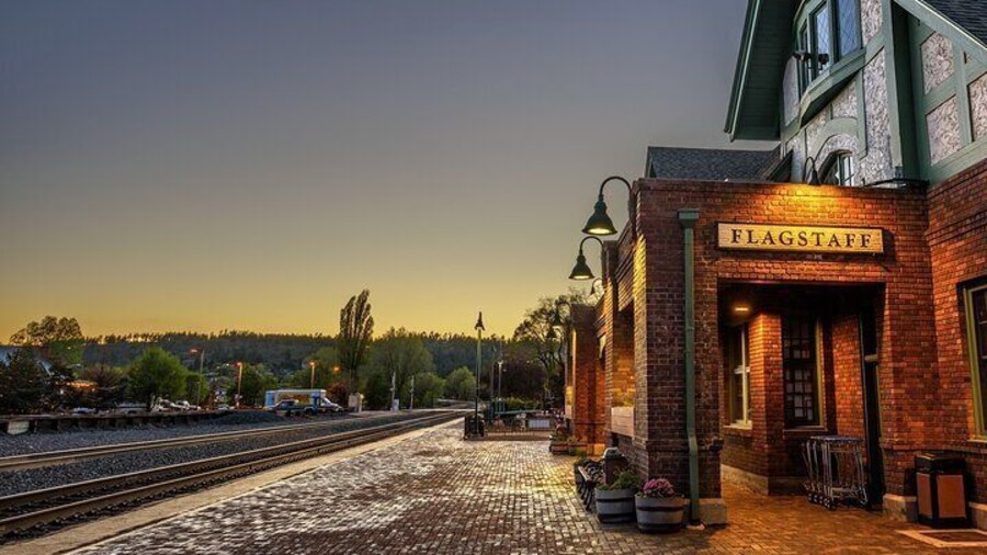 Family-Friendly Ghost Walking Tour in Flagstaff