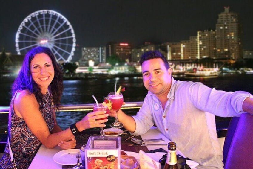 Chaophraya Cruise Dinner Cruise Along With Chao Phraya River Bangkok