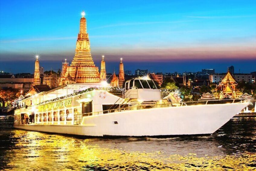 Chaophraya Cruise Dinner Cruise Along With Chao Phraya River Bangkok