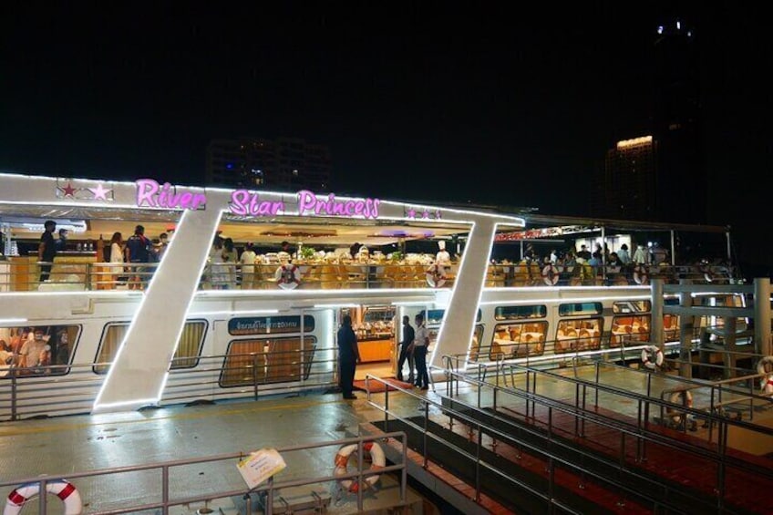 River Star Princess Dinner Cruise On Chao Phraya River, Bangkok