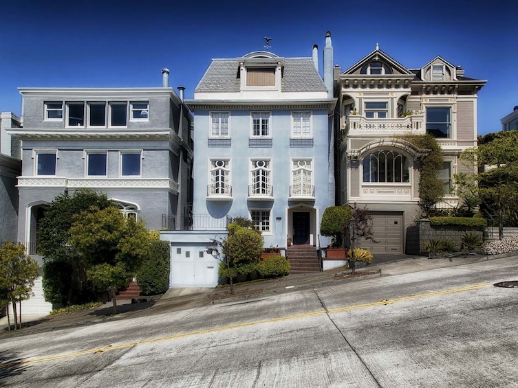 San Francisco homes on steep hill
