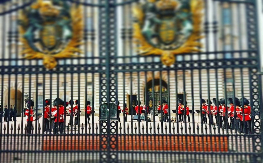 Gates of Buckingham Palace
