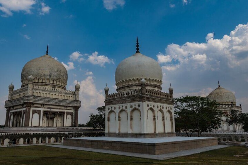 A view of the necropolis of the Qutb Shahi kings