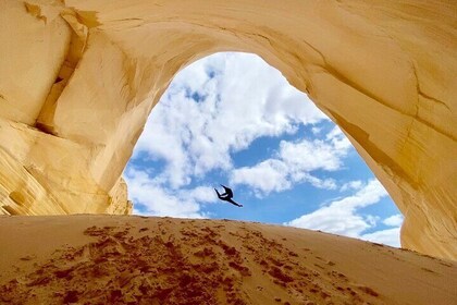 Guided-Hike through Peekaboo + Great Chamber/Cutler Point Combo (Small Grou...