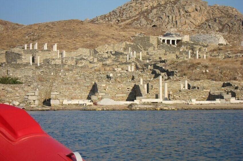 2-Hour Mykonos Private Sea Safari and Snorkeling on a Powerboat