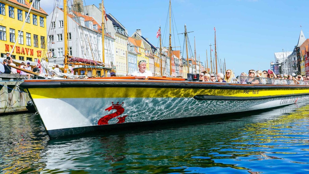 Copenhagen: 48-Hour Sightseeing Bus Ticket, 1-Hour Boat Tour