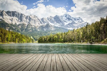 Vanuit München: Zugspitze bergtocht met de stad Garmisch