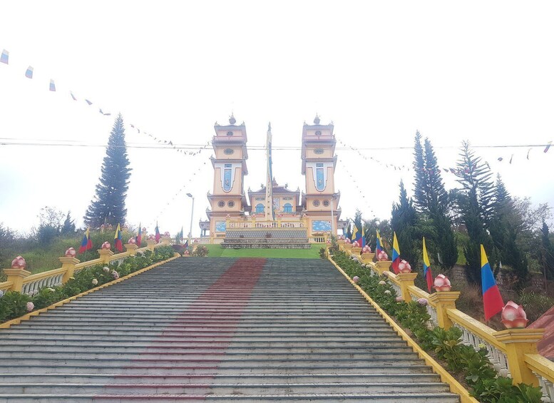 Picture 5 for Activity 7-hour Datanla waterfall, Clay Tunnel and Holy See temple