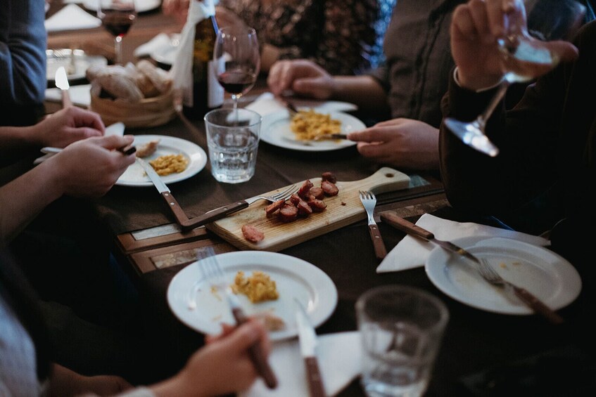Lisbon at Sunset: Petiscos, Food & Wine Tour
