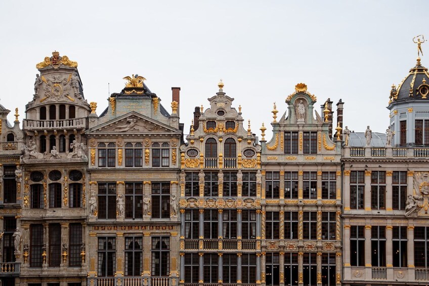 Discover the Central Brussels Historic Quarter with In-App Audio Tour