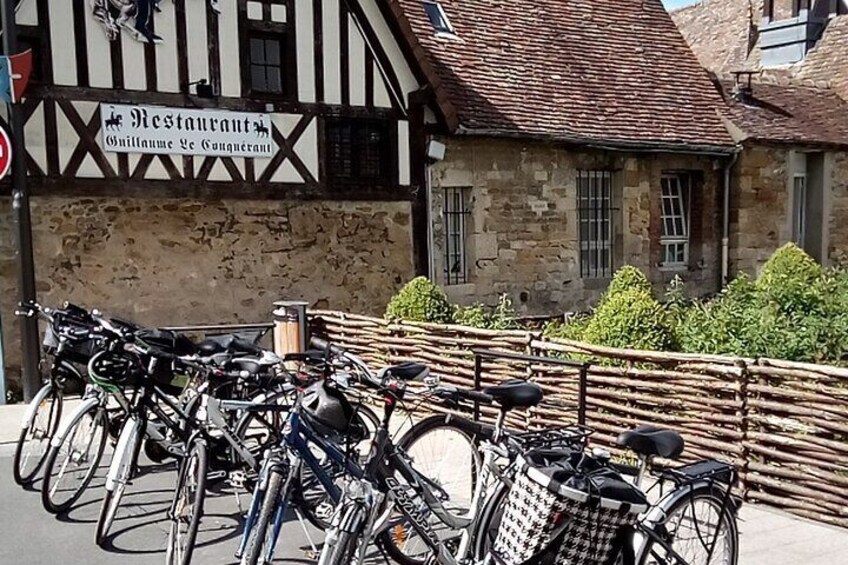 Guided and Private Bike Tour of Cabourg and Dives-sur-Mer