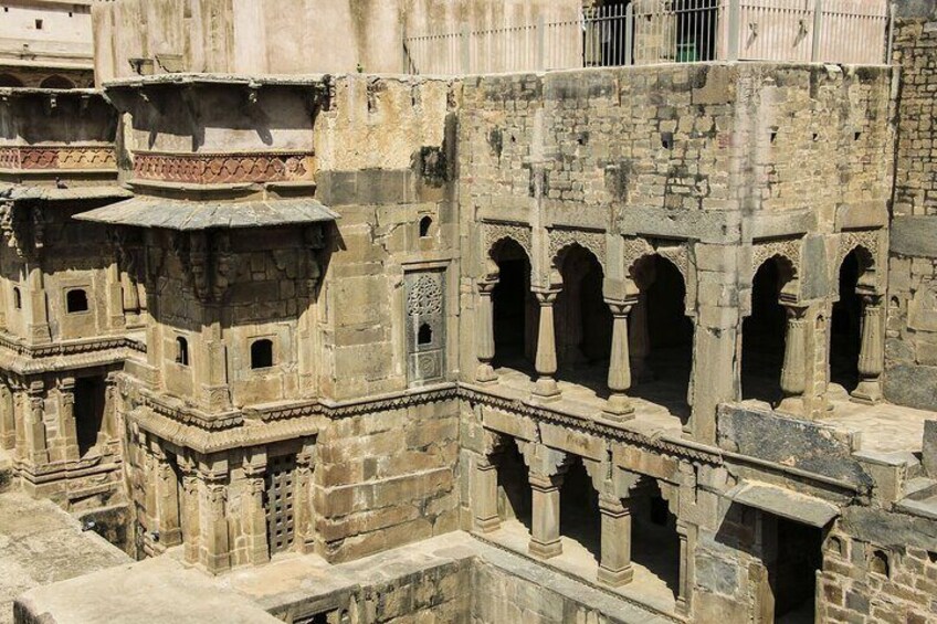 Private Tour in Chand Baori and Fatehpur Sikri