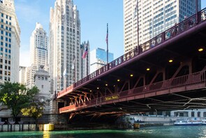 Land & River Tour featuring the INSIDE CHICAGO - Grand Tour