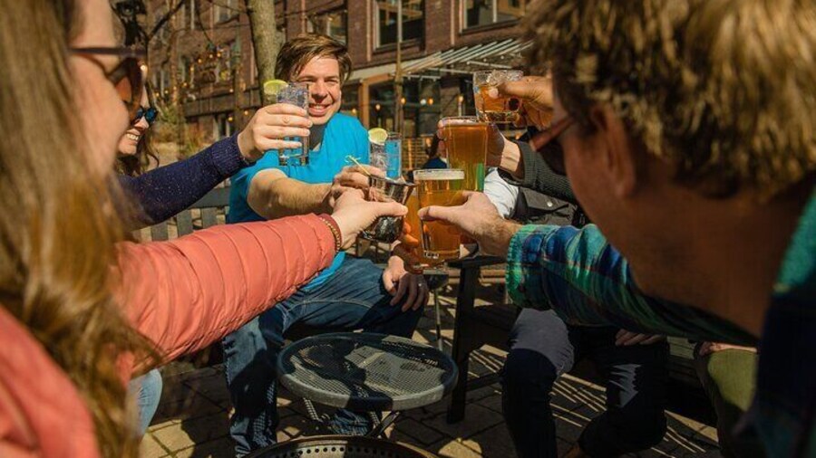 Twin Cities Walking Tour: Uncover Hidden Minneapolis Bars