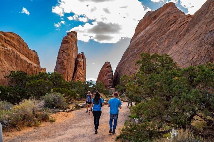 Discover Canyonlands National Park: Full-Day Audio Driving Tour