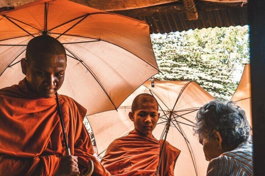 Morning Walking Tour at Local Livelihood in Battambang