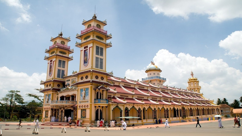Cao Dai Temple