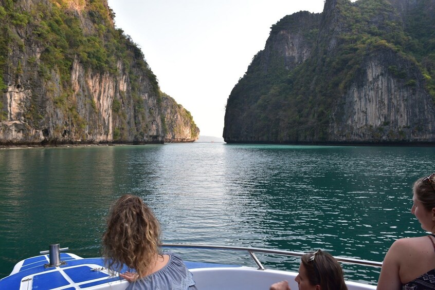 Private Phi Phi Island Speed Boat Tour by Sea Eagle from Krabi