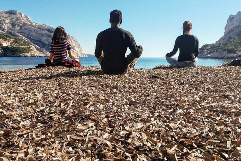 Hike and Yoga session to Calanques of Marseille 