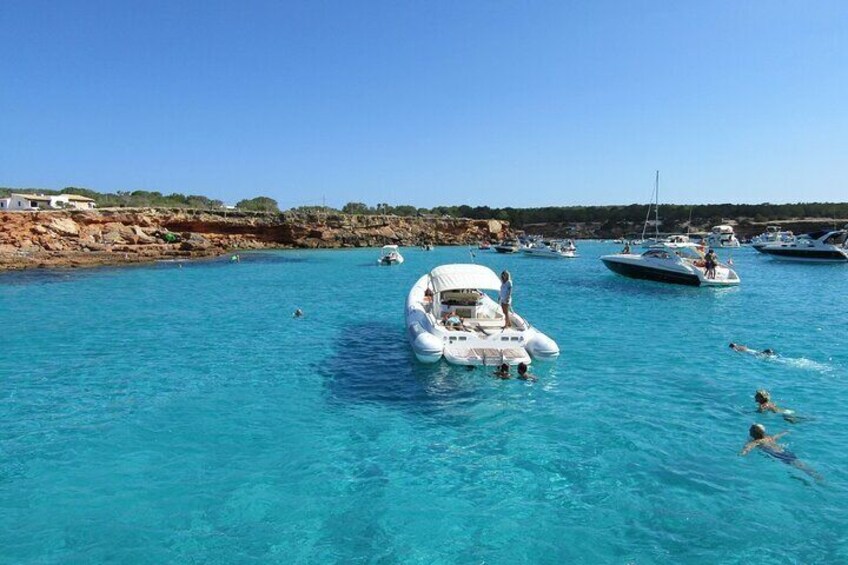 Rent Private Boat Sea Ray 260 for 10 people Ibiza-Formentera