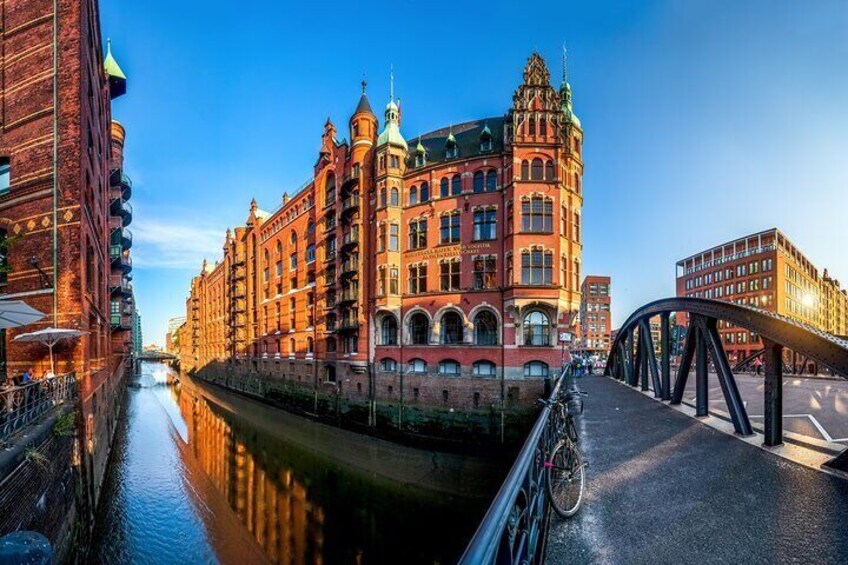 Hamburg: Old Town & Speicherstadt Private Walking Tour