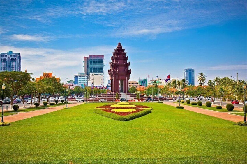 Phnom Penh City tour and Koh Dach Silk Island Private Day Tour