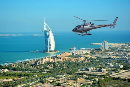 Helikopterikierros Dubaissa Gray Linen kanssa