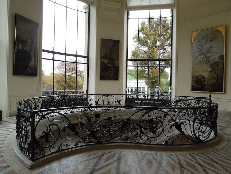 Petit Palais Audio Tour: Explore the Precious Collection