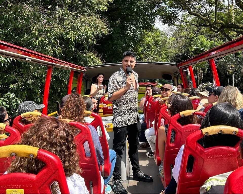 Gambar tidak terklasifikasi, 5 dari 13, tombol