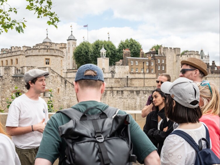 Westminster Walking Tour & Visit The Tower of London