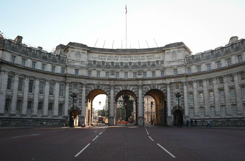 See 20+ London Top Sights and Enter St Paul's Cathedral