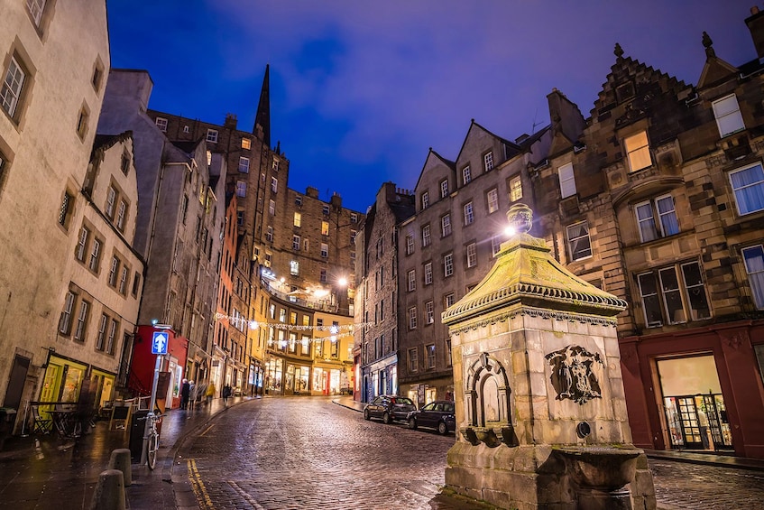 Show item 4 of 5. Harry Potter walking tour of Edinburgh