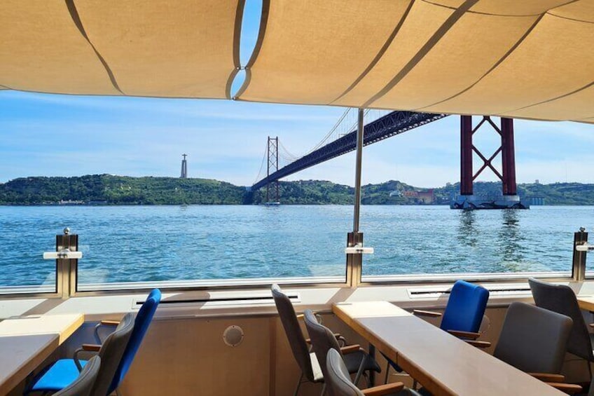 Boat ride in Tagus river