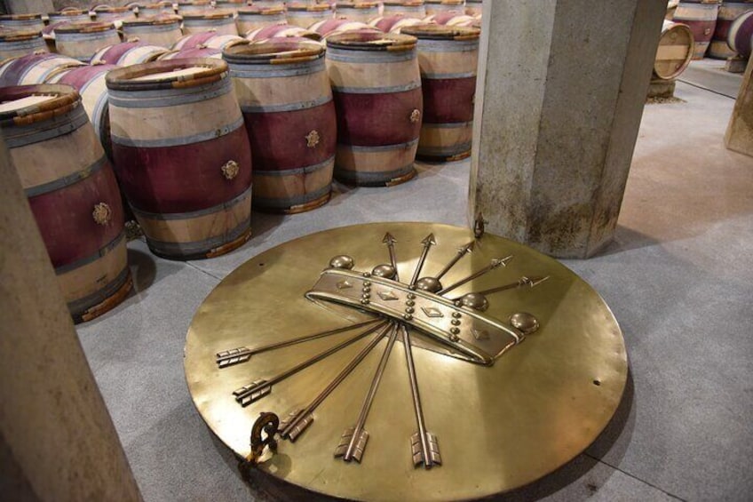 Private Tour on the Route des Grands Vins du Médoc with Visits and Tastings