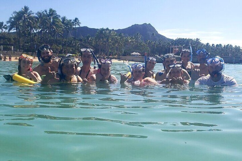 Waikiki Snorkeling. Free Pictures and Video! Shallow