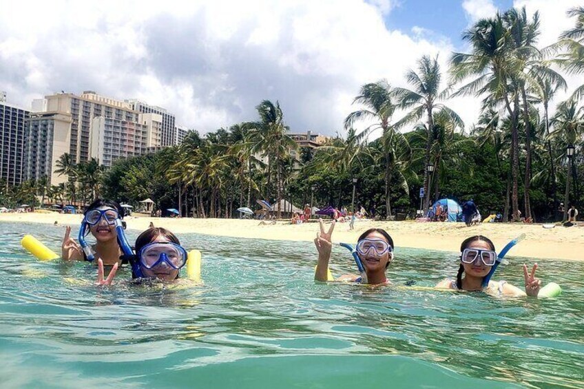 Waikiki Snorkeling. Free Pictures and Video! Shallow