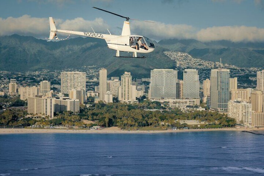 60 Minutes Helicopter Tour in Honolulu