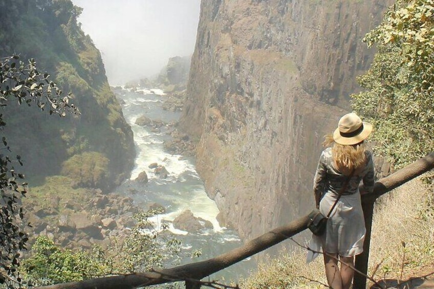 Victoria Falls Guided Tour (All Inclusive)