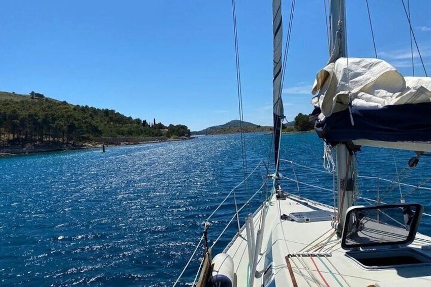 Half day Sailing Tour in Zadar Archipelago