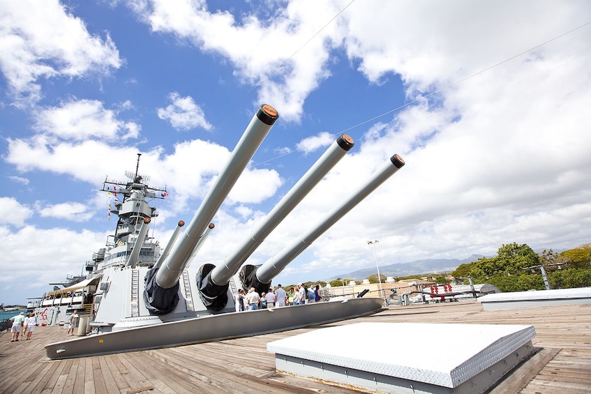 Premium Pearl Harbor and USS Missouri Tour