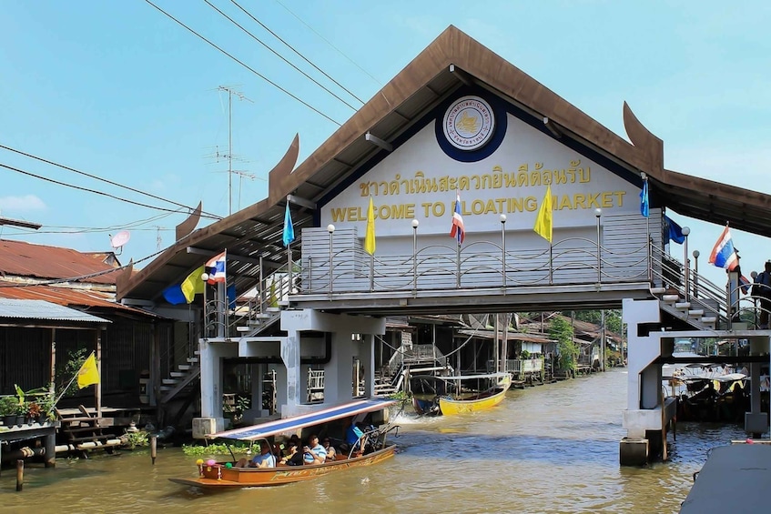Picture 12 for Activity Bangkok: Damnoen Saduak Market and Maeklong Railway Market