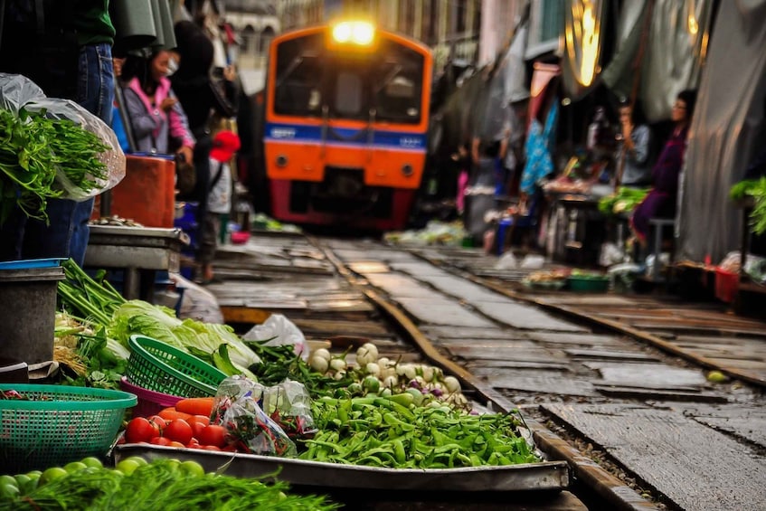 Picture 11 for Activity Bangkok: Damnoen Saduak Market and Maeklong Railway Market