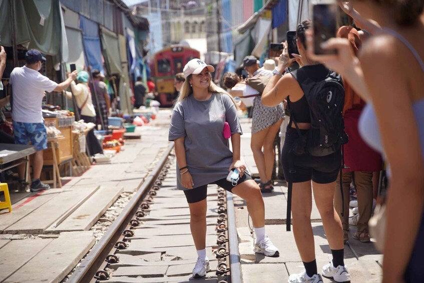 Picture 10 for Activity Bangkok: Maeklong Railway Market and Floating Market Tour