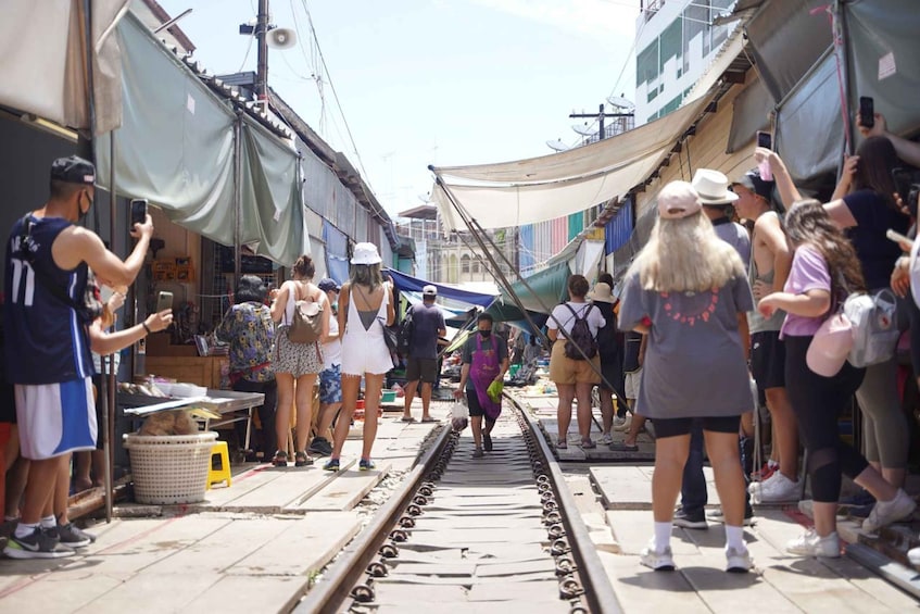 Picture 13 for Activity Bangkok: Maeklong Railway Market and Floating Market Tour