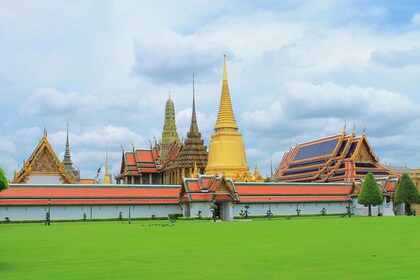 バンコクハイライト、寺院、運河ツアー（昼食付