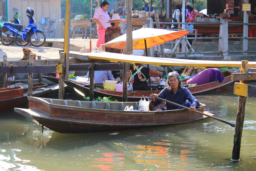 Picture 7 for Activity From Bangkok: Thaka Floating Market